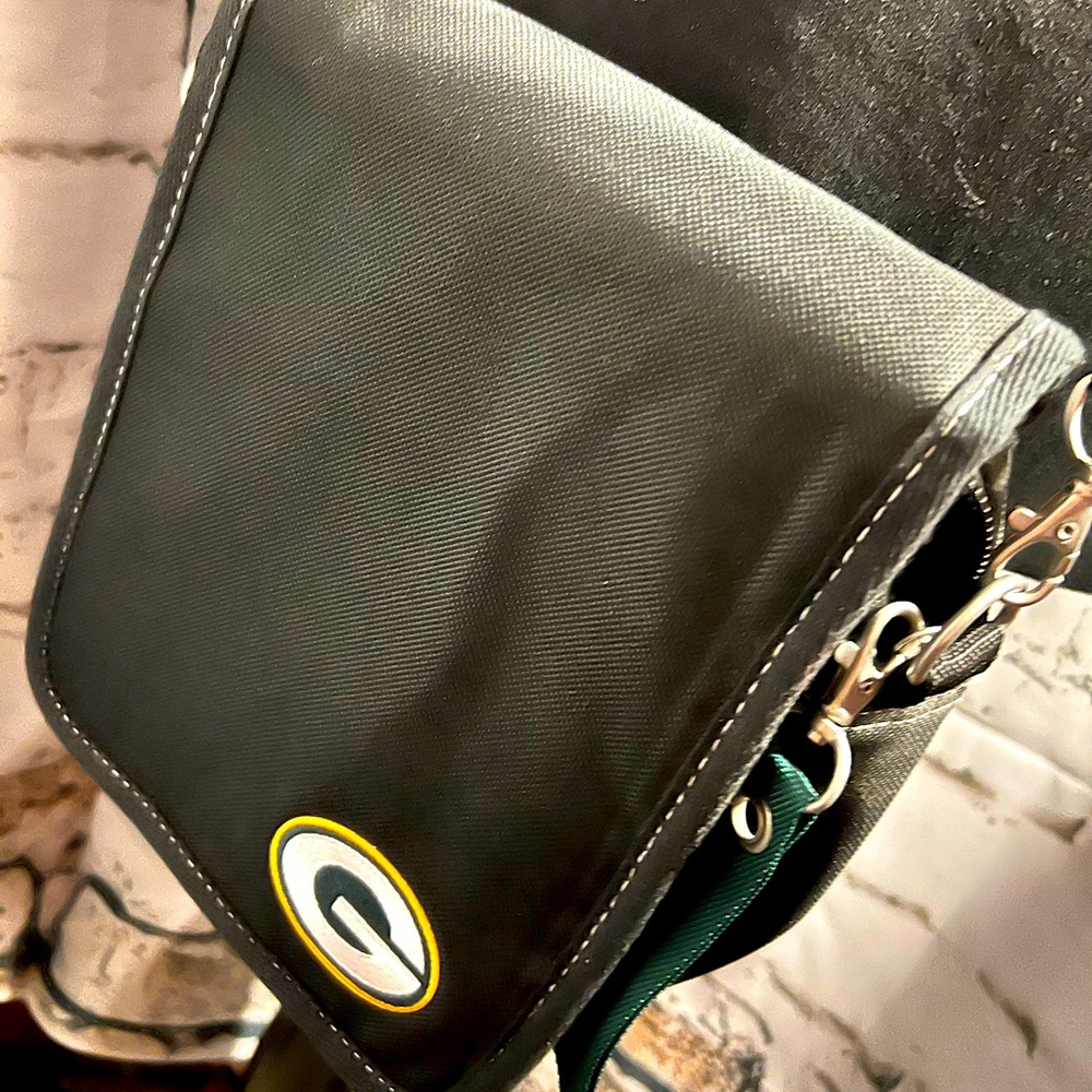 Green Bay packers 🏈 crossbody bag new black sports football NFL TEAM